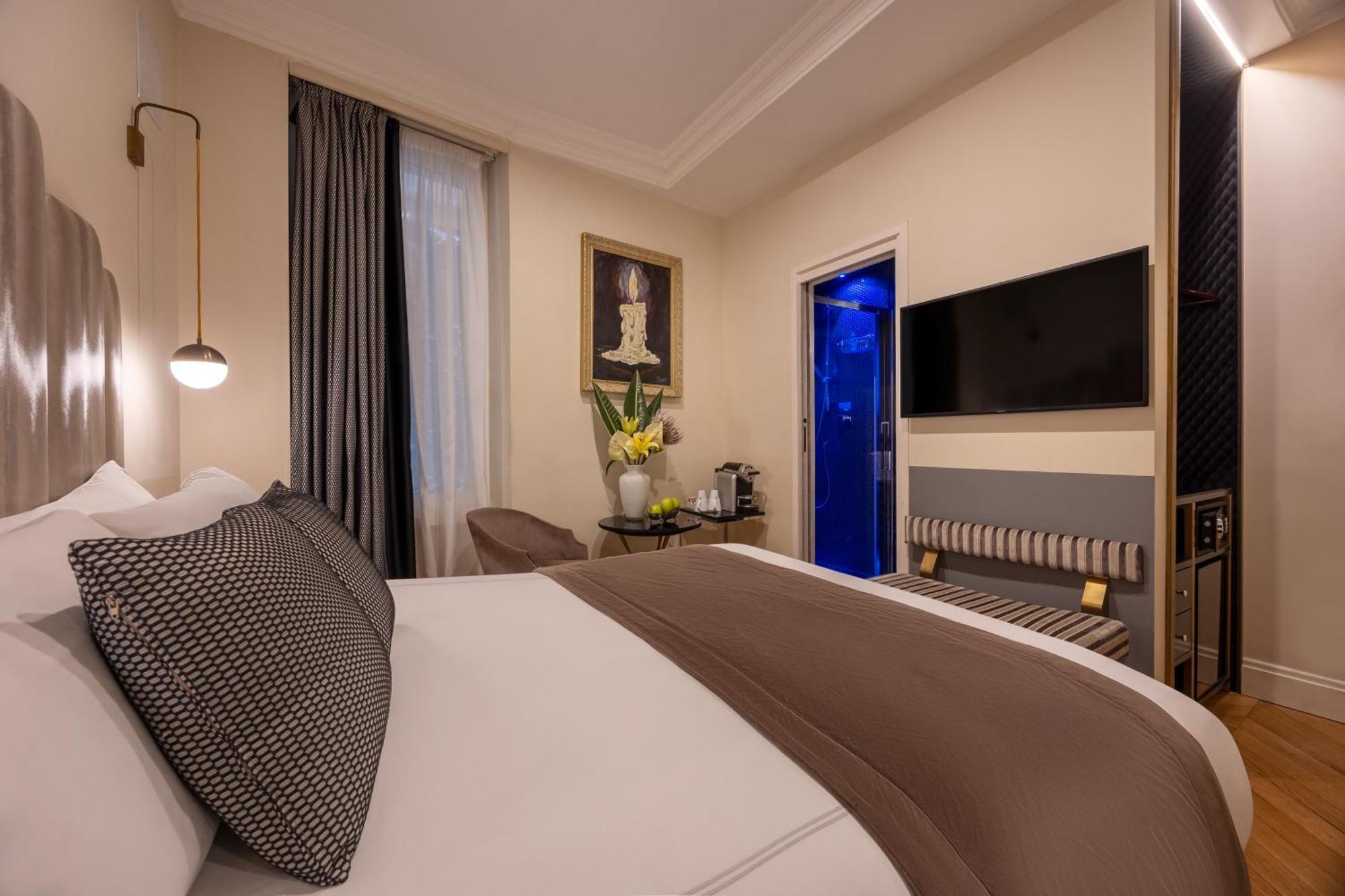 Pensión Torre Argentina Relais - Residenze Di Charme 3*
