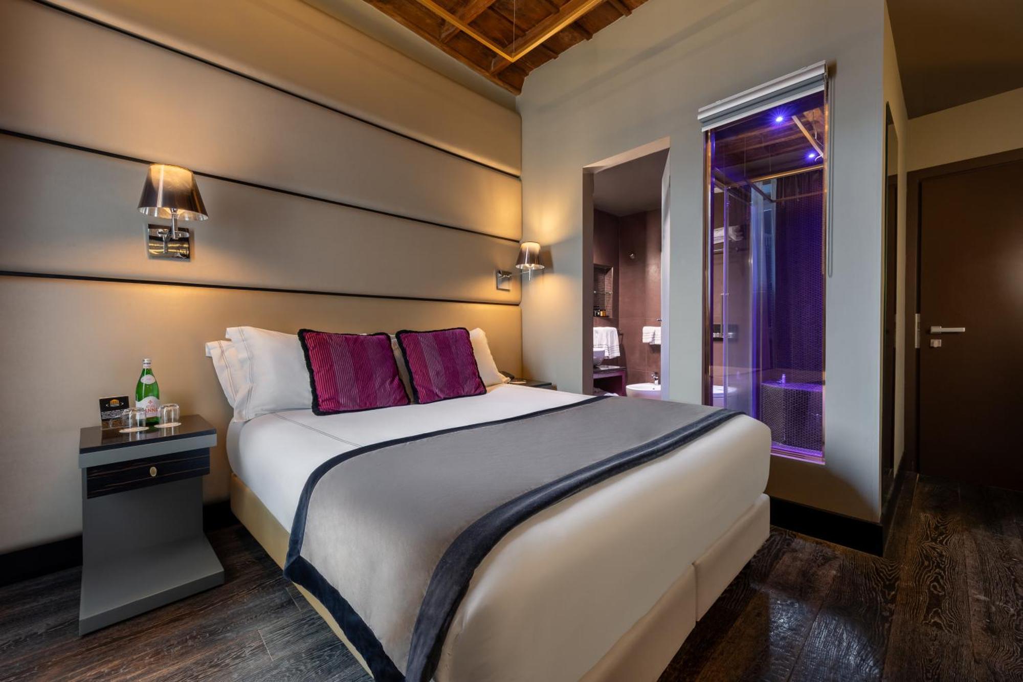 Torre Argentina Relais - Residenze Di Charme Pensión